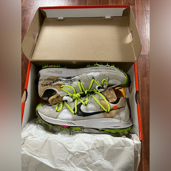 Off-White x Air Zoom Terra Kiger 5 - Picture 3 of 4